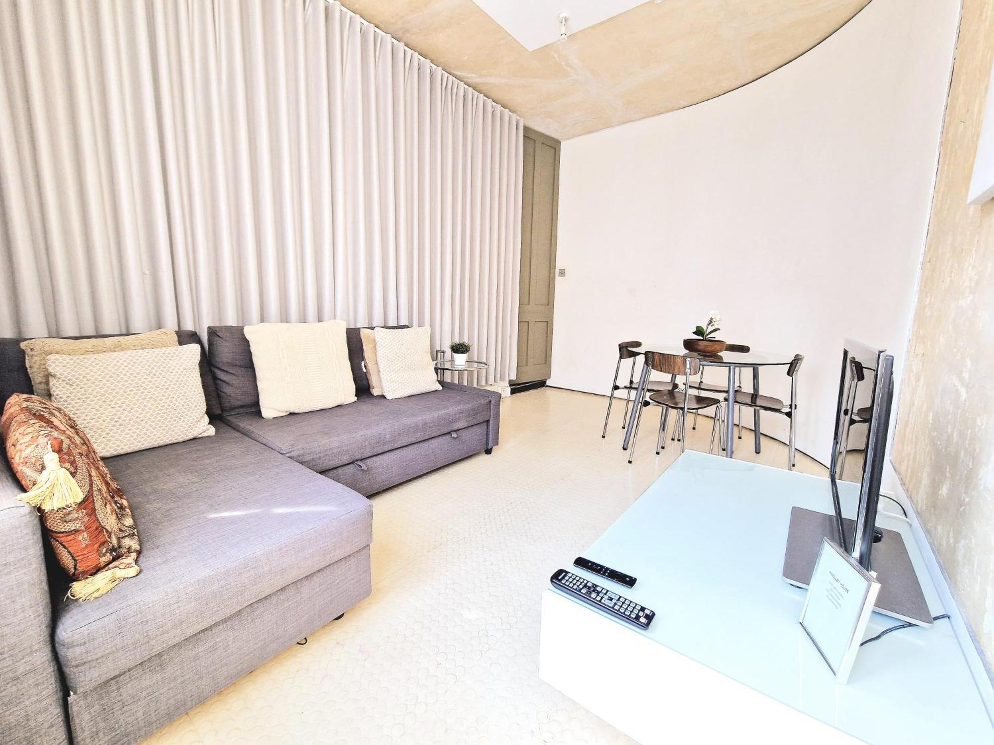1 Bedroom Flat In Kings Cross * London